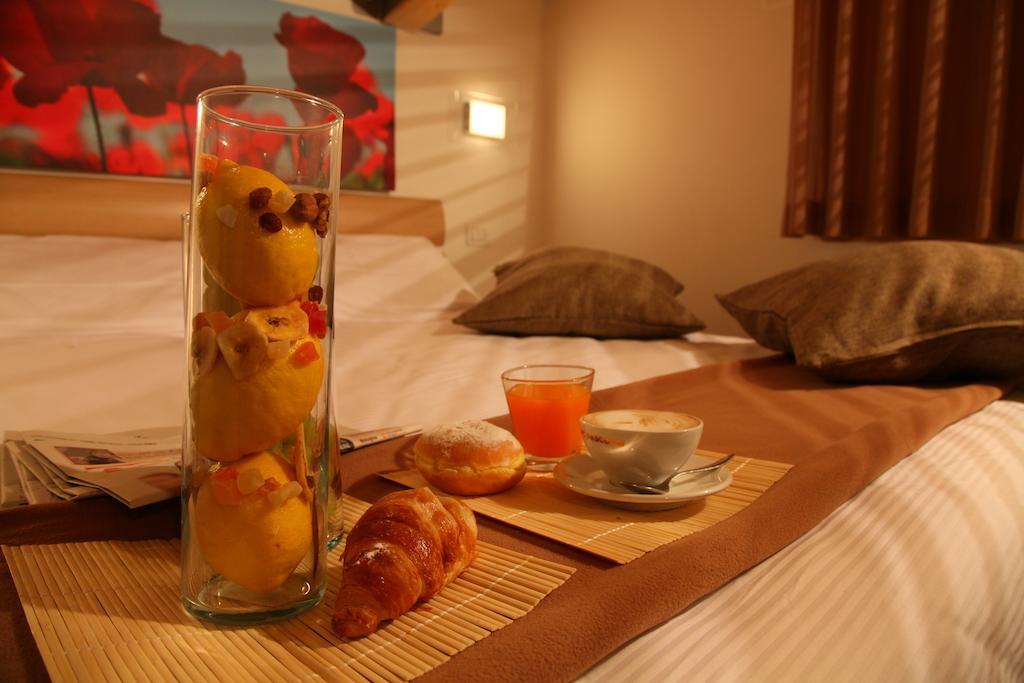 Residence Ilario Suite Hotel Riccione Luaran gambar