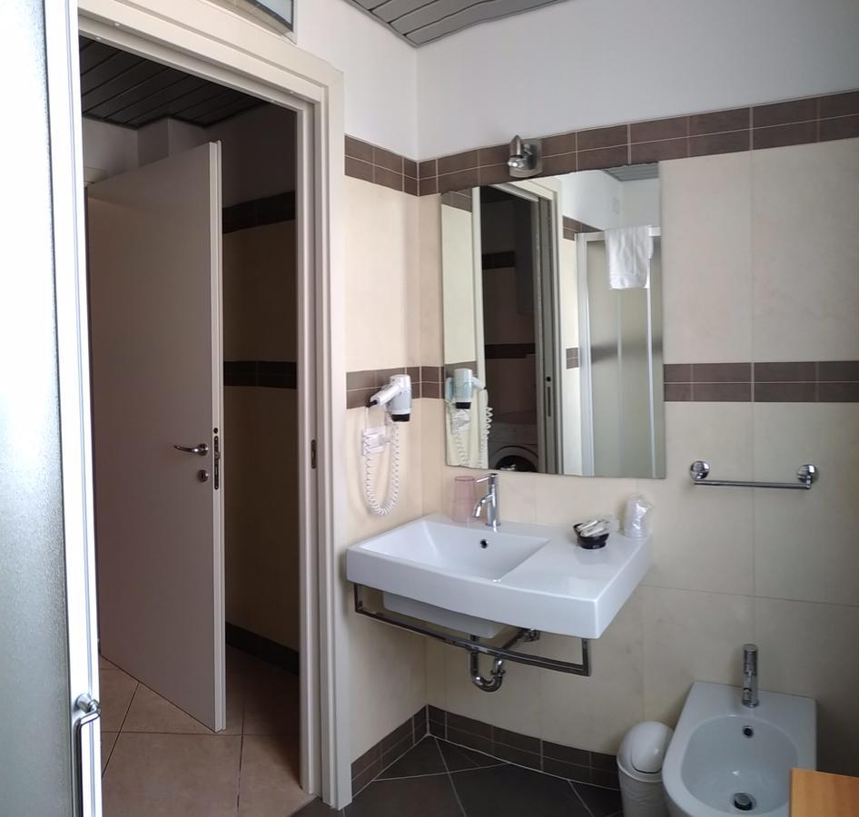 Residence Ilario Suite Hotel Riccione Luaran gambar